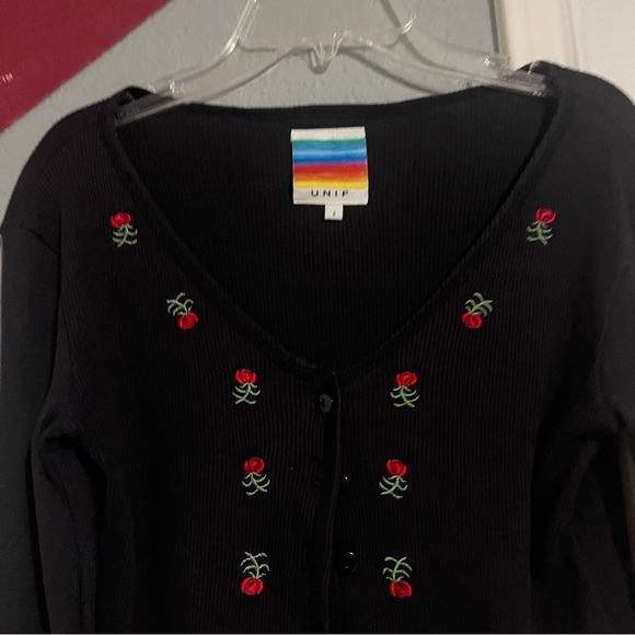 UNIF stem rose long sleeve crop cardigan sweater size small - Picture 3 of 3